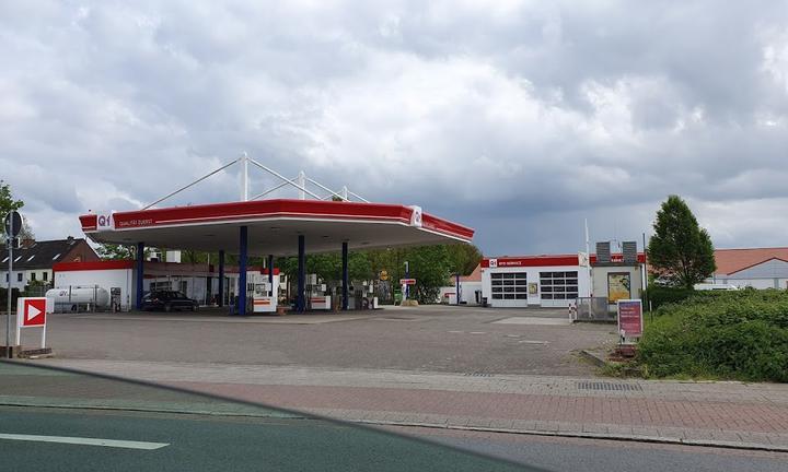 Q1 Tankstelle